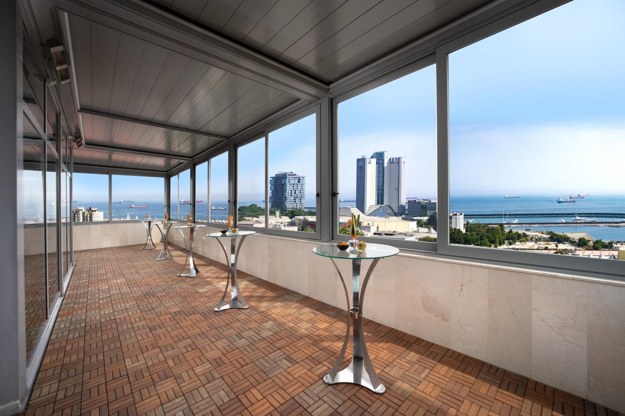 Hotel Ramada Plaza By Wyndham Istanbul Atakoy Exterior foto