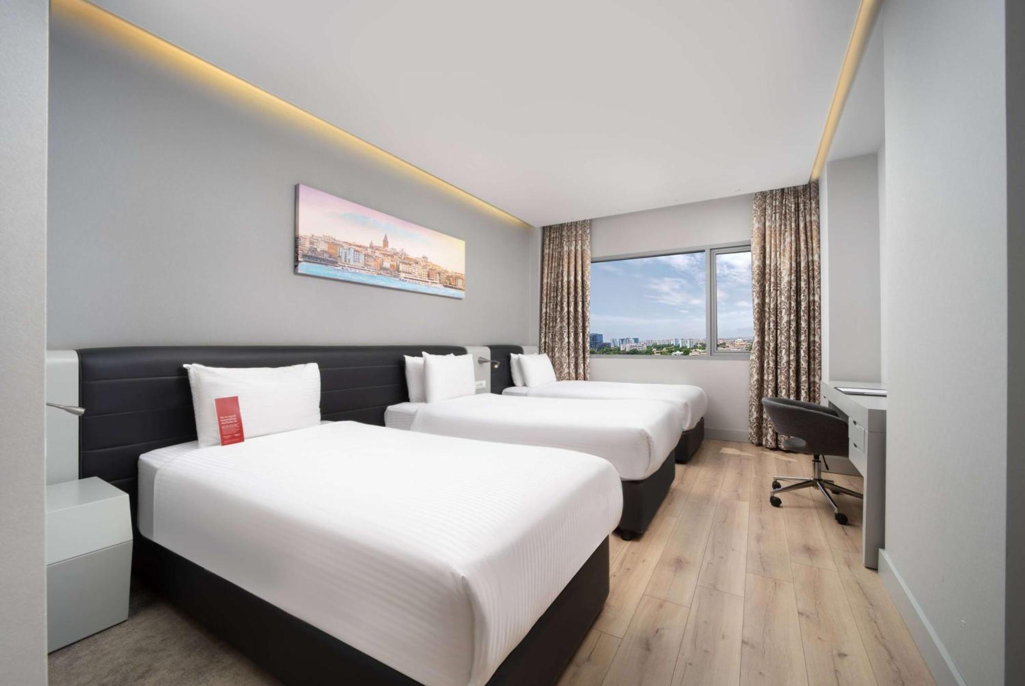 Hotel Ramada Plaza By Wyndham Istanbul Atakoy Exterior foto